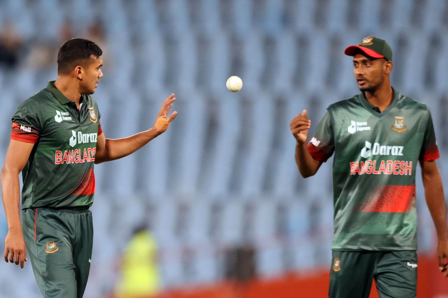 শ্রীলঙ্কার-বিপক্ষে-প্রথম-টেস্টে-নেই-তাসকিন-শরীফুল