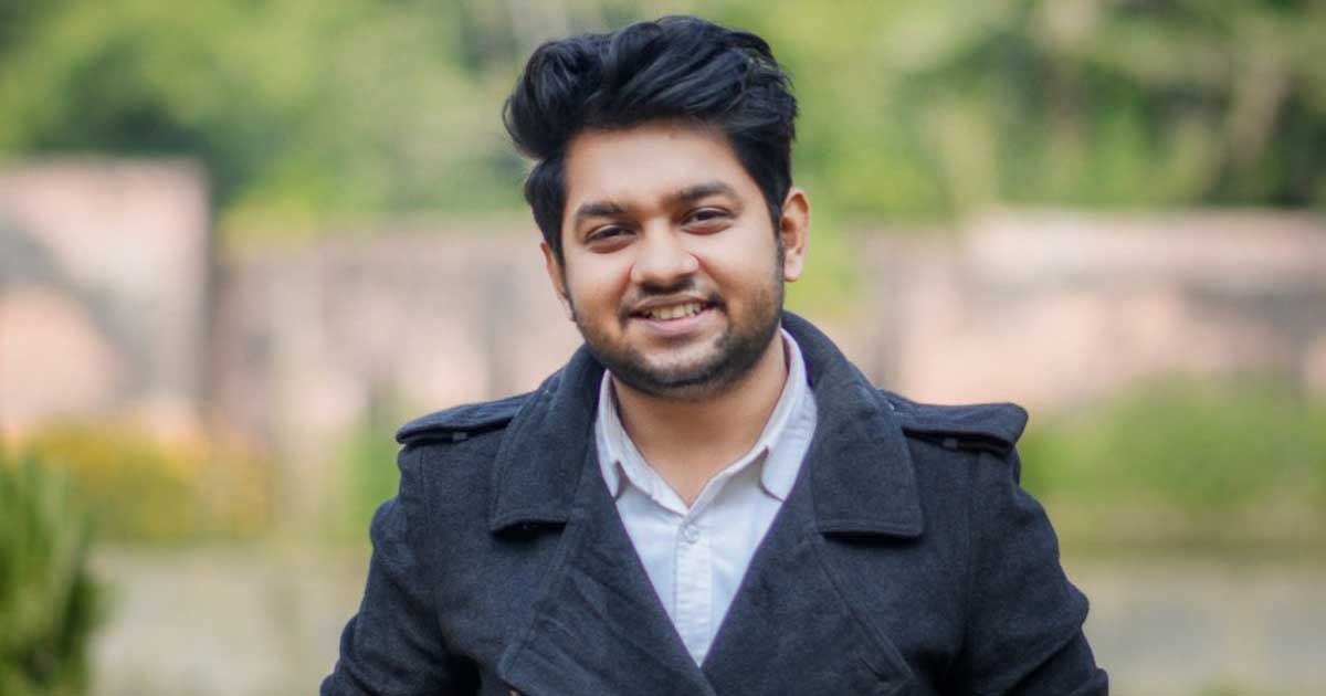 ক্যামেরার ভিউ ফাইন্ডারে দেখা জীবন
