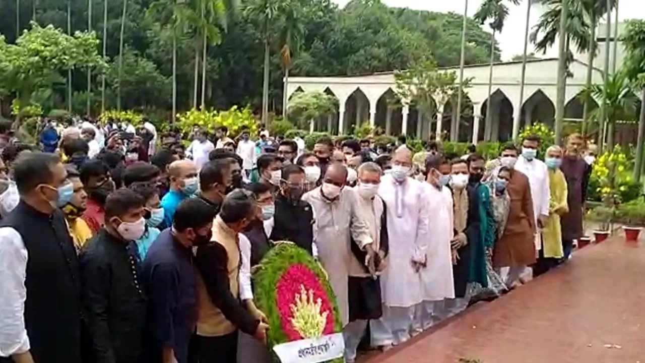 জাতীয় কবির সমাধিতে শ্রদ্ধা