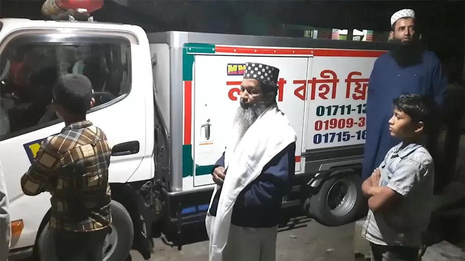 বাড়িতে পৌঁছেছে হাদিসুরের মরদেহ