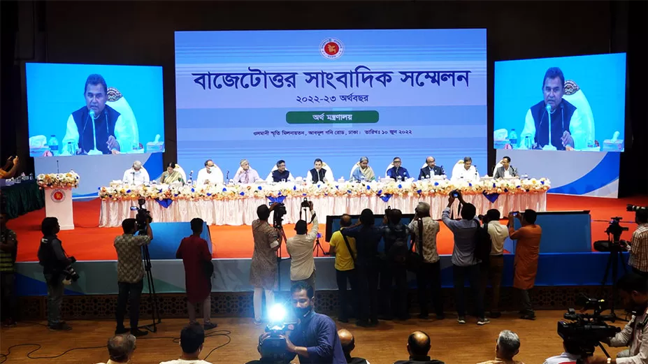 মন্ত্রিসভার সায়ের অপেক্ষায় সবার জন্য পেনশন