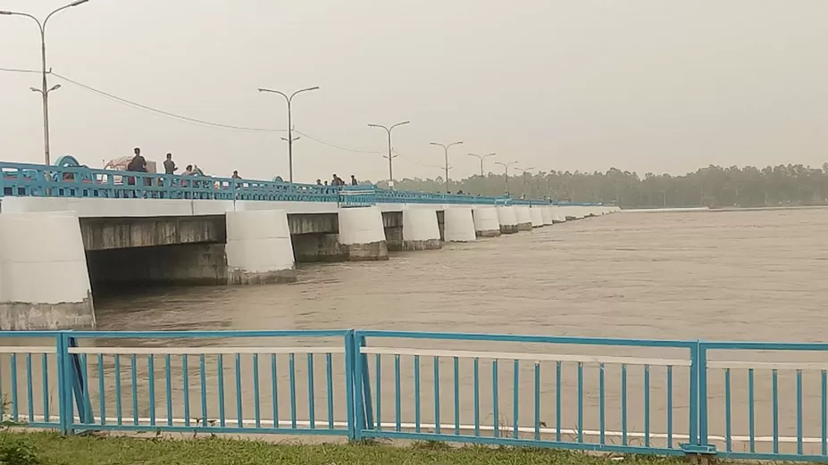 বিপৎসীমার ওপর তিস্তা-ধরলার পানি 