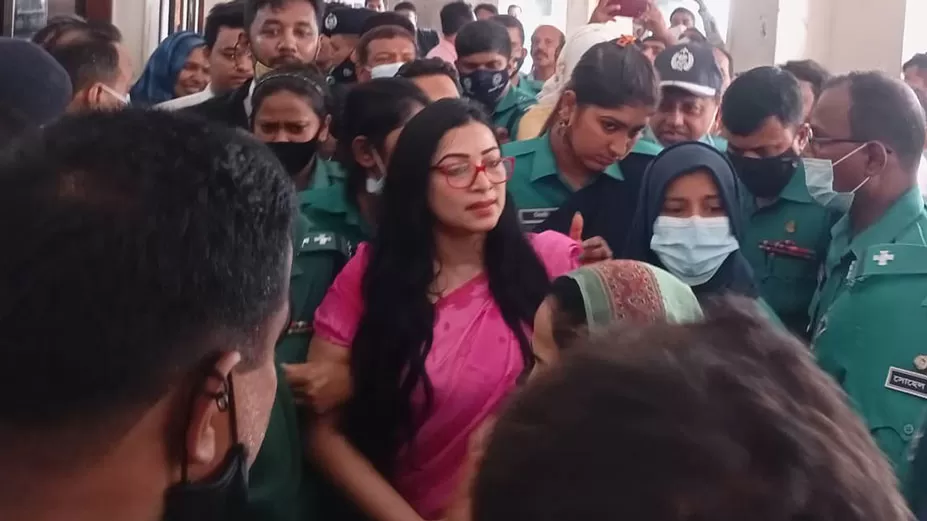 সাবরিনা-আরিফসহ আটজনের ১১ বছর করে দণ্ড