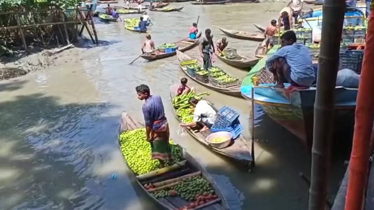 অর্ধশত বছরের পেয়ারা বাজার