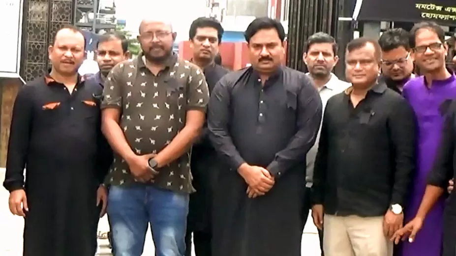 শোক দিবস পালন করলেন পাকিস্তানি নাগরিক 