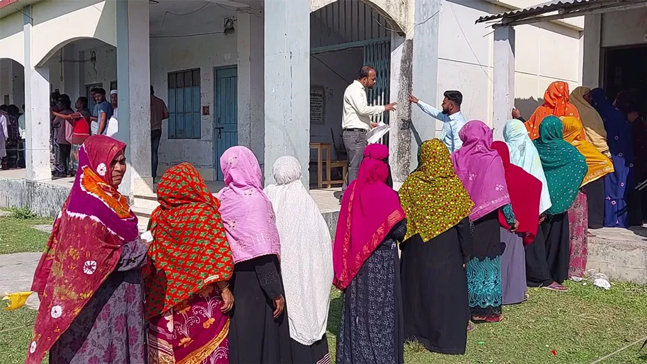 কুষ্টিয়ায় নির্বাচনে স্বতন্ত্র প্রার্থীর এজেন্টকে বের করে দেয়ার অভিযোগ