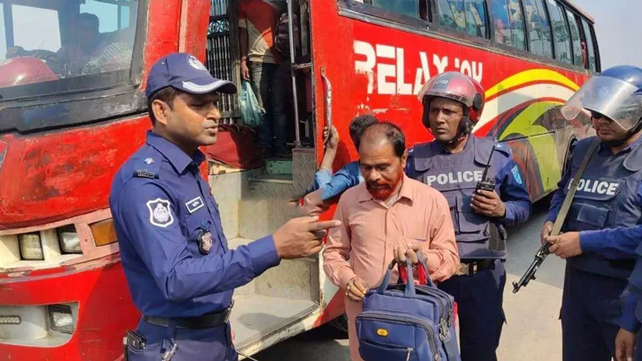 ঢাকার সব প্রবেশপথে চেকপোস্ট