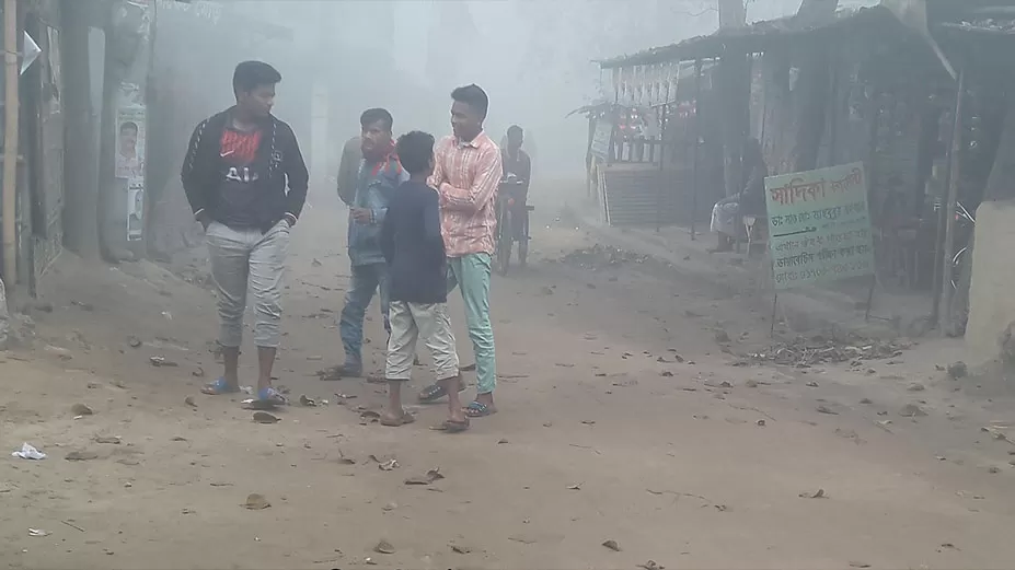 ঠান্ডায় বিপাকে নিম্ন আয়ের মানুষ 