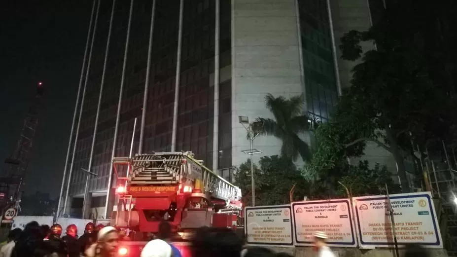 সেনা কল্যাণ ভবনের আগুন নিয়ন্ত্রণে