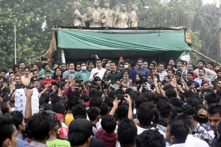 ধর্ষণের-পৃষ্ঠপোষকতায়-নুর-গং-ছাত্রলীগ