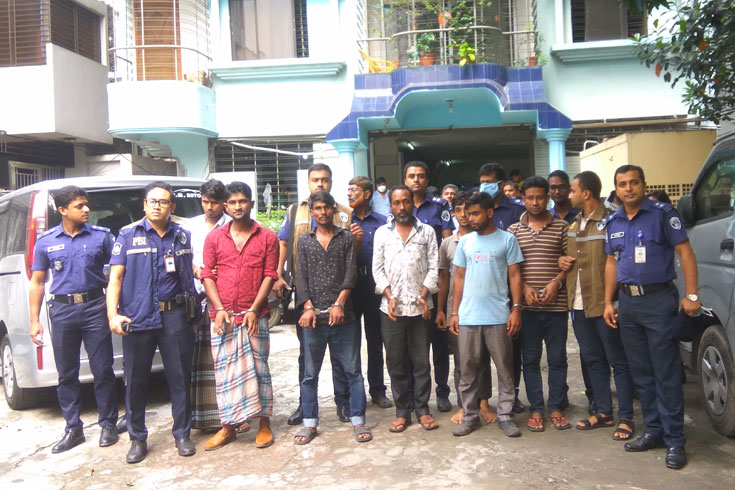 বাসভর্তি-ডাকাত-টের-পাননি-রবিউল