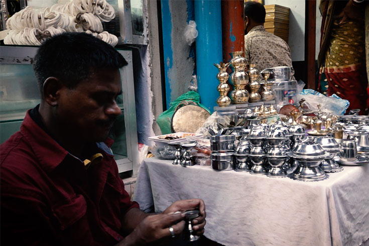 পুরান-ঢাকার-পূজার-বাজার-মন্দা