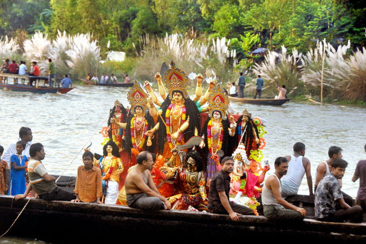 দুর্গাপূজায়-হানা-দেবে-বৃষ্টি