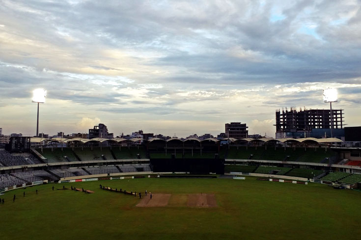 বৃষ্টি থেমেছে মিরপুরে; ম্যাচ ৪১ ওভারের