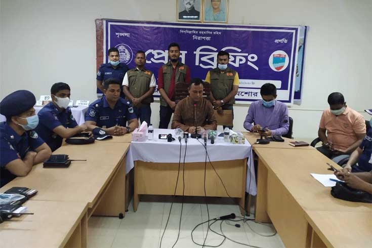 মুক্তিযোদ্ধাপুত্র হত্যার নেপথ্যে ‘পরকীয়া’