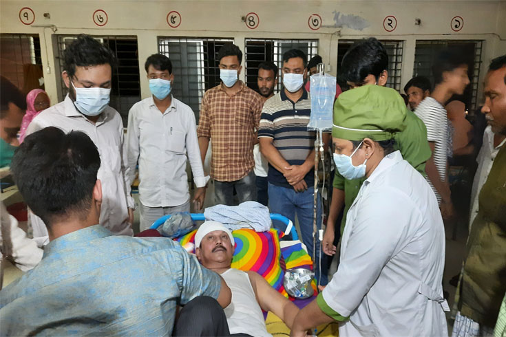 আ.লীগ নেতার ওপর উপর্যুপরি রডের আঘাত