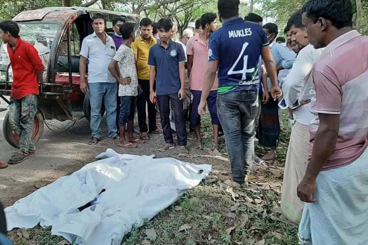 ট্রেনে কাটা পড়ে মা-ছেলের মৃত্যু