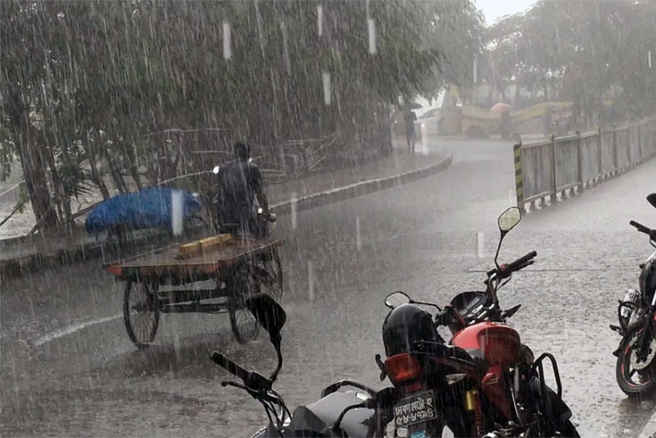 বছরের-শেষ-বৃষ্টিতে-ভিজল-রাজধানী- 