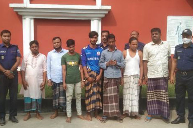 মুরাদনগরে ১৪৪ ধারা শিথিল: ৭ আসামি কারাগারে