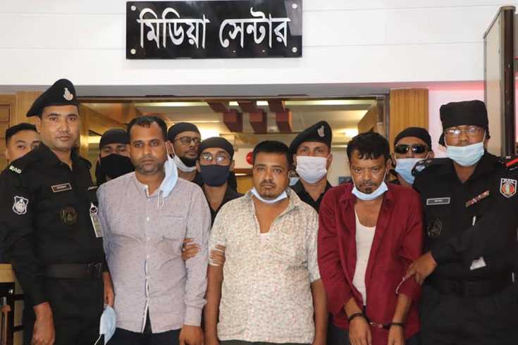 গুলি-করে-ছিনতাই-সিসিটিভিতে-ধরা-ডাকাতচক্র