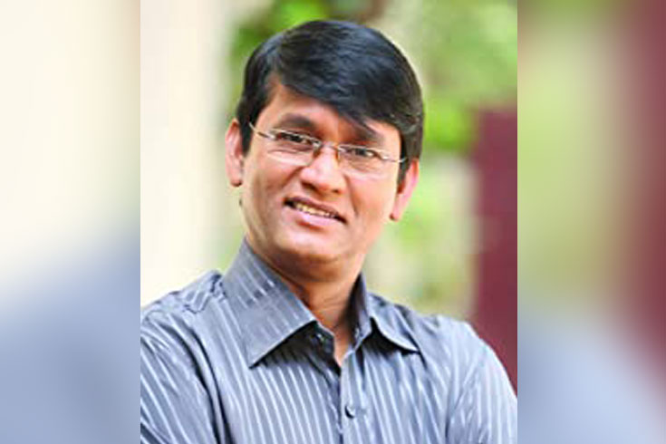 করোনা-আক্রান্ত-আজিজুল-হাকিম-লাইফ-সাপোর্টে