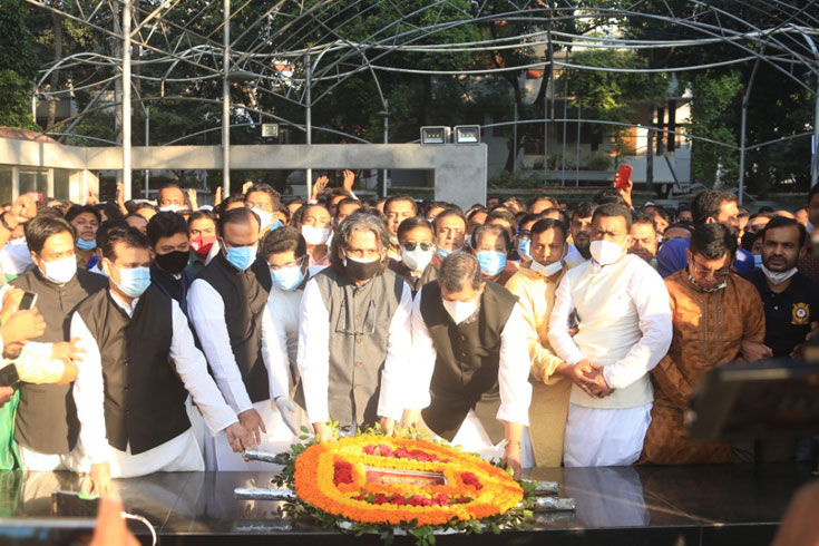 যোগ্যতা-দিয়েই-যুবলীগে-শেখ-পরিবারের-সদস্যরা-পরশ