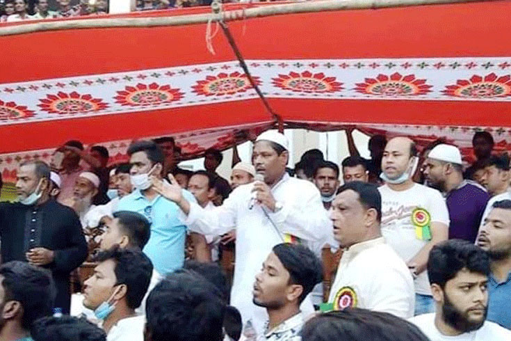 জুতা পায়ে শহীদ মিনারে: আ. লীগ নেতার বিরুদ্ধে মামলা

