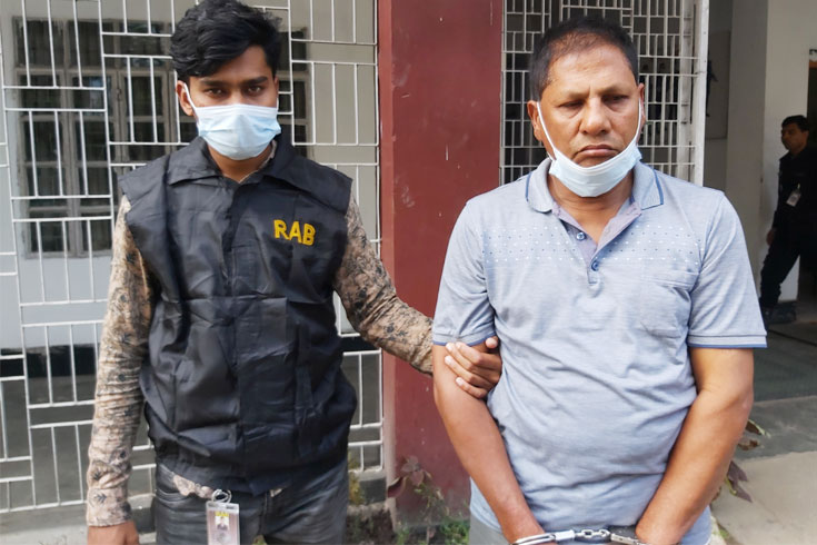 দুই-কোটি-টাকার-স্বর্ণসহ-আটক-এক