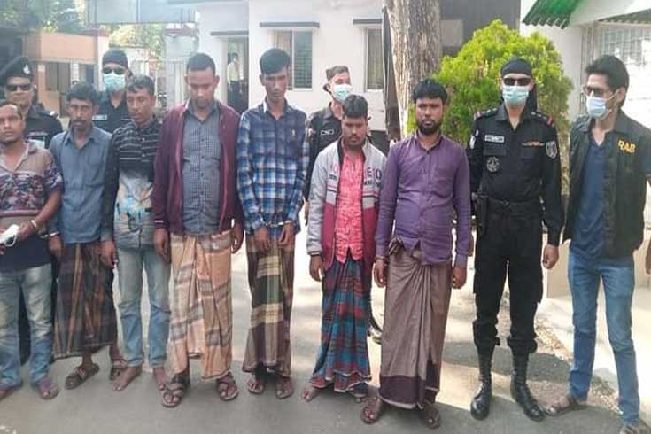 নকল-সোনার-বারসহ-আটক-৭