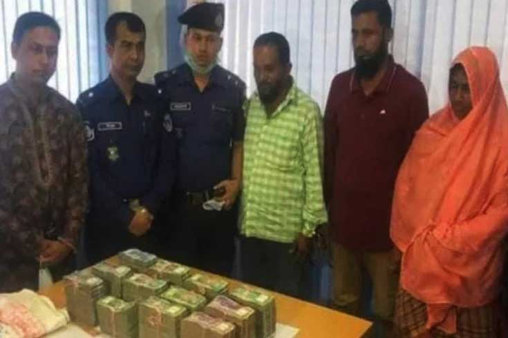 বিকাশ ডিস্ট্রিবিউটরের ৬০ লাখ টাকা গায়েবে গ্রেফতার