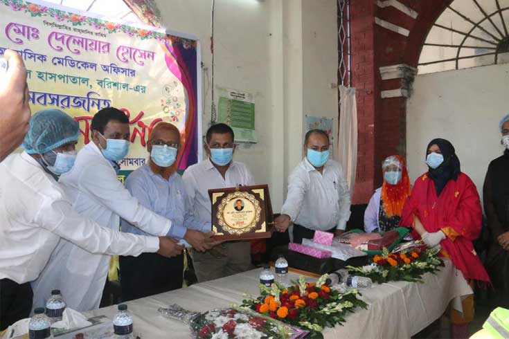 চাঁদা-তুলে-বিদায়-সংবর্ধনা
