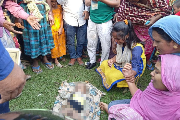 পুকুরে শিশুর মরদেহ, মা নিখোঁজ
