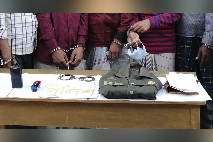 
বিদেশি-মুদ্রা-ভাঙানোর-টোপ-দিয়ে-লুটপাট-গ্রেফতার-১০