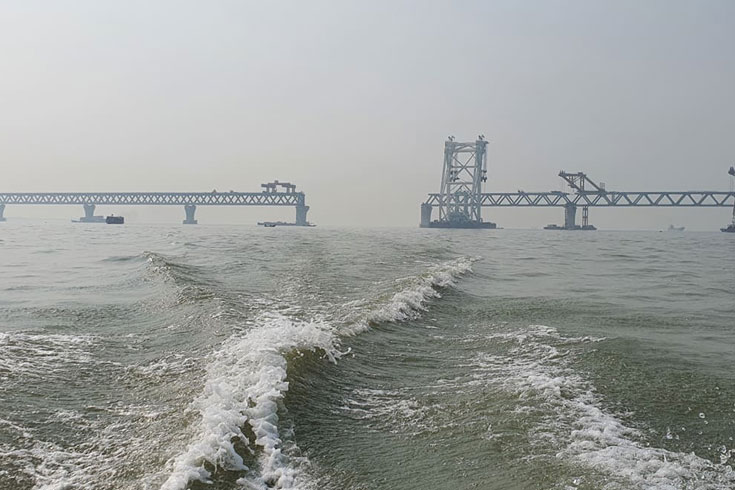 আর-একটি-স্প্যান-বসলেই-পদ্মা-সেতু