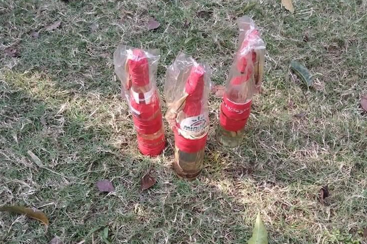 যুবলীগ-নেতার-রান্নাঘরে-৩-পেট্রলবোমা