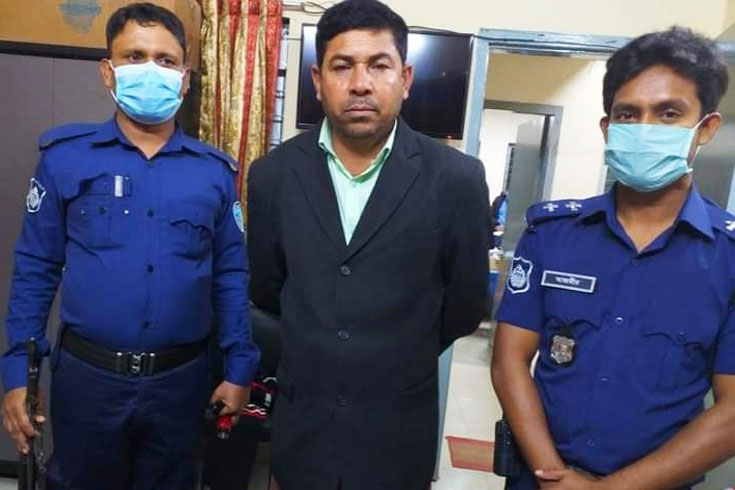 ইয়াবাসহ-গ্রেফতার-রোহিঙ্গা-মাঝি