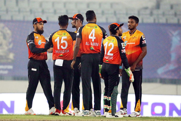 রাজশাহীকে-হারিয়ে-টানা-তিন-জয়-খুলনার