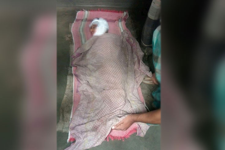 খেলার-সময়-ট্রলির-ধাক্কা-প্রাণ-গেল-শিশুর