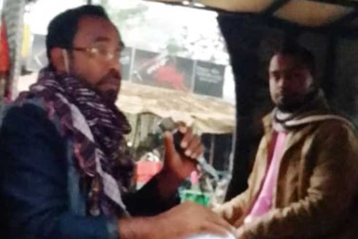 শাস্তি-তার-নিজেকে-ভুয়া-কাজী-বলে-মাইকিং-করা-