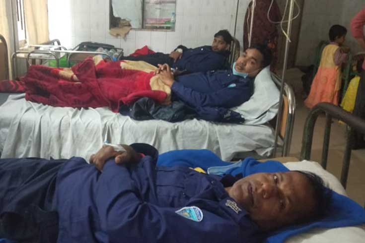 হোটেলে-খেয়ে-অসুস্থ-১৫০-পুলিশ-আনসার-বিজিবি