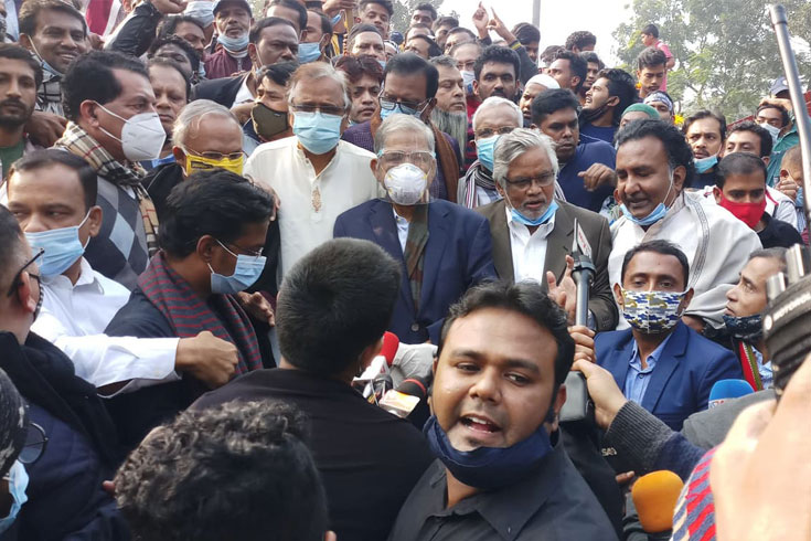 ভাস্কর্য-নিয়ে-প্রশ্ন-এড়ালেন-ফখরুল