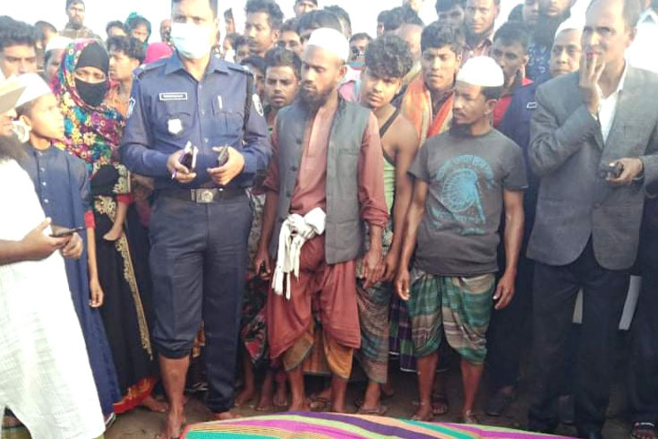মেঘনায় ট্রলারডুবি: এখনও নিখোঁজ ৮