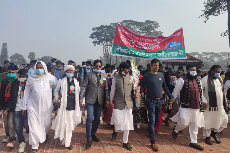 স্মৃতিসৌধে-কওমি-মাদ্রাসা-ধর্মভিত্তিক-দলের-শ্রদ্ধা