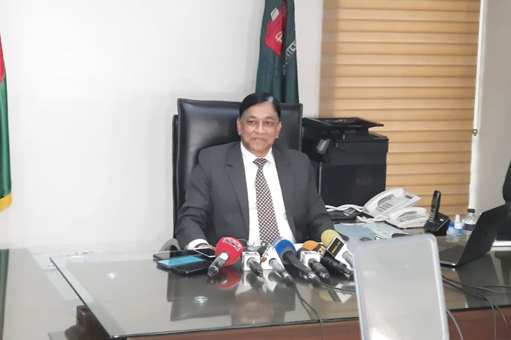 ব্যবসা-না-পেয়ে-অভিযোগ-দাবি-নির্বাচন-কমিশনারের