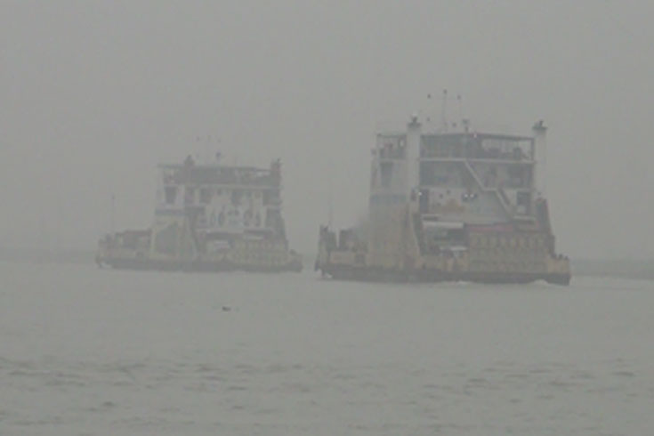 মাঝনদীতে-আটকা-চার-ঘণ্টা-পর-ফেরি-চালু