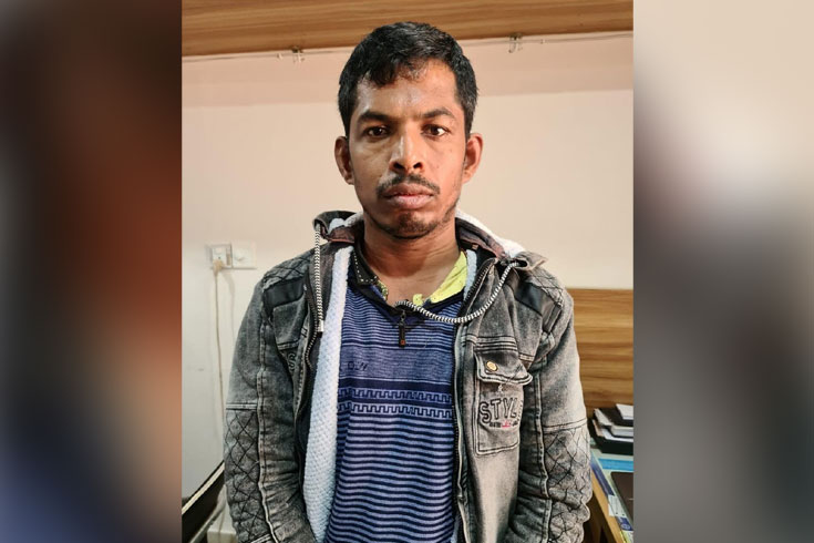 রাজধানীতে-অটোরিকশার-যাত্রী-সেজে-ছিনতাই-গ্রেপ্তার-১

