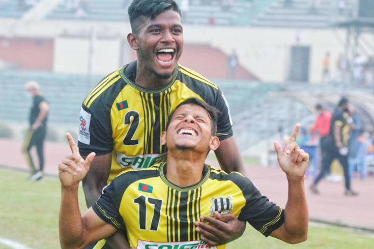 বারিধারাকে-হারিয়ে-দারুণ-শুরু-সাইফের
