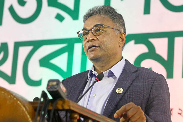 চুক্তি বাড়েনি, অবসরে কায়কাউস