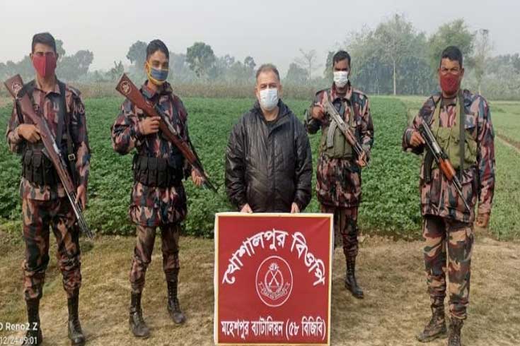 সীমান্ত-থেকে-ইরানি-নাগরিক-আটক