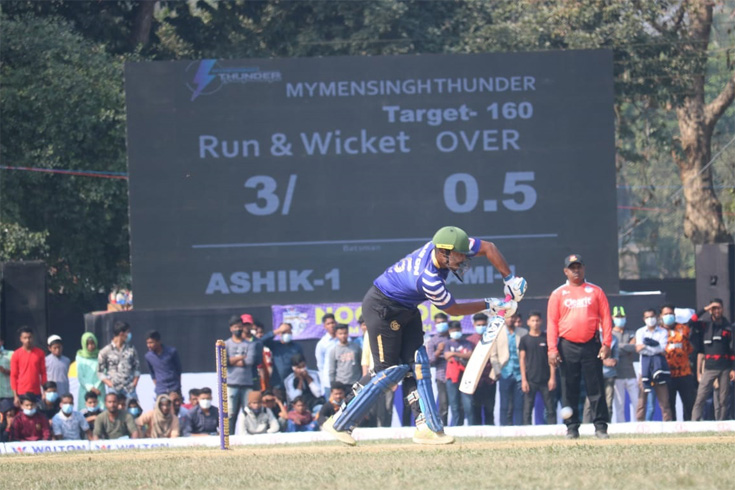 এমপিএলের ফাইনালে থান্ডার ও রাইডার্স